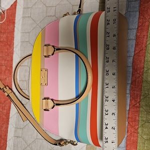 Adorable Kate Spade striped bag perfect for summer